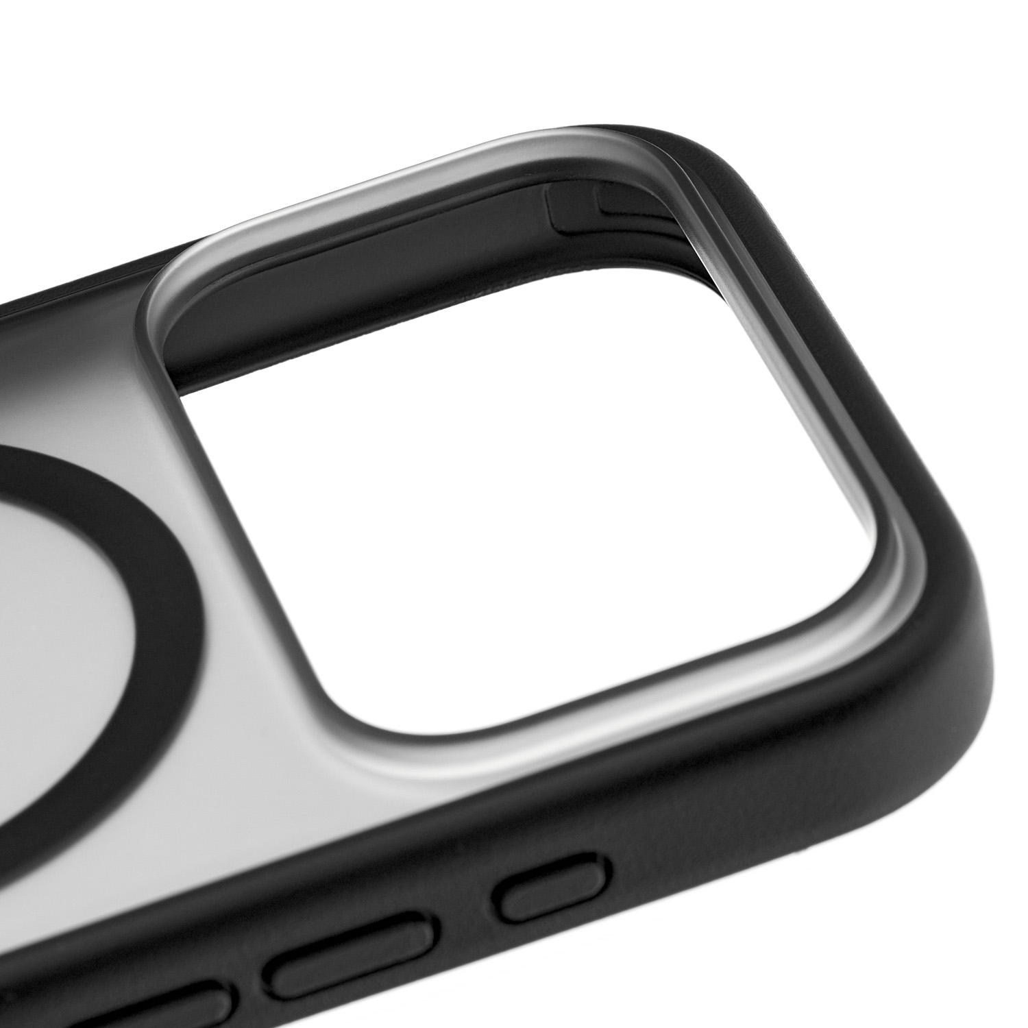 На фото изображено Чехол защитный uBear Cloud Mag Case для iPhone 17 Pro Max, MagSafe, черный