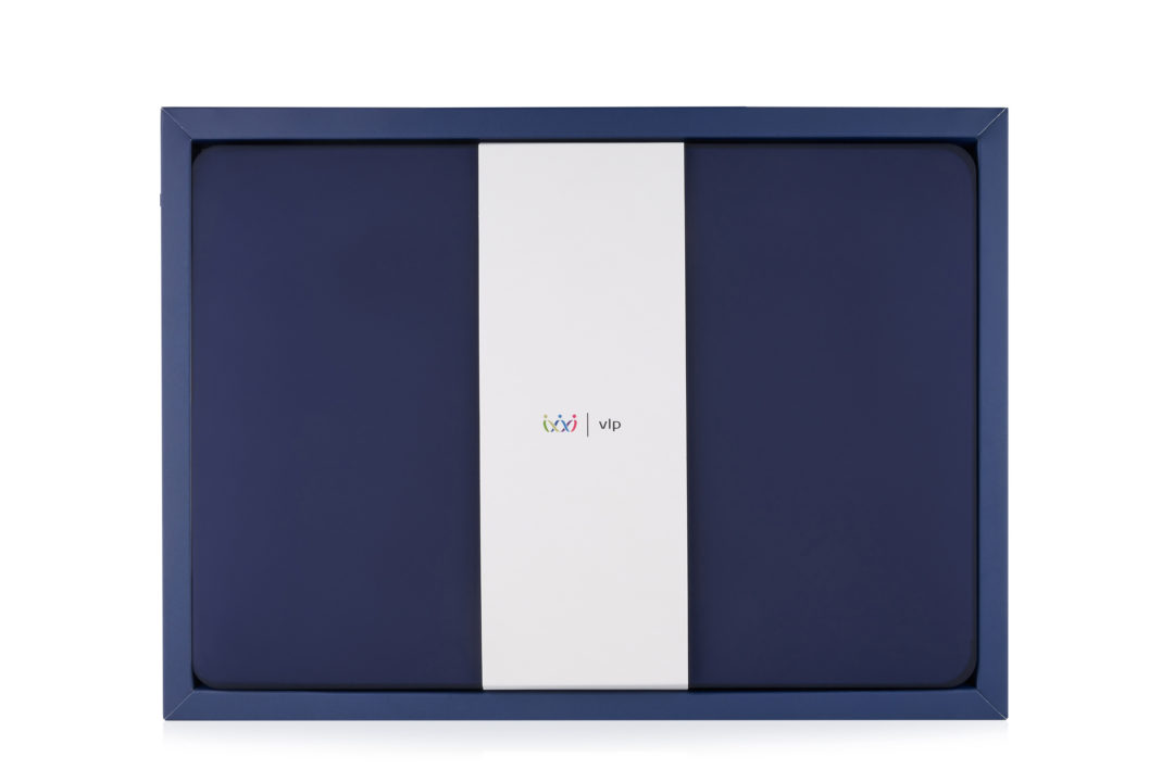 Чехол защитный "vlp" Plastic Case для MacBook Pro 13'' 2020, темно-синий