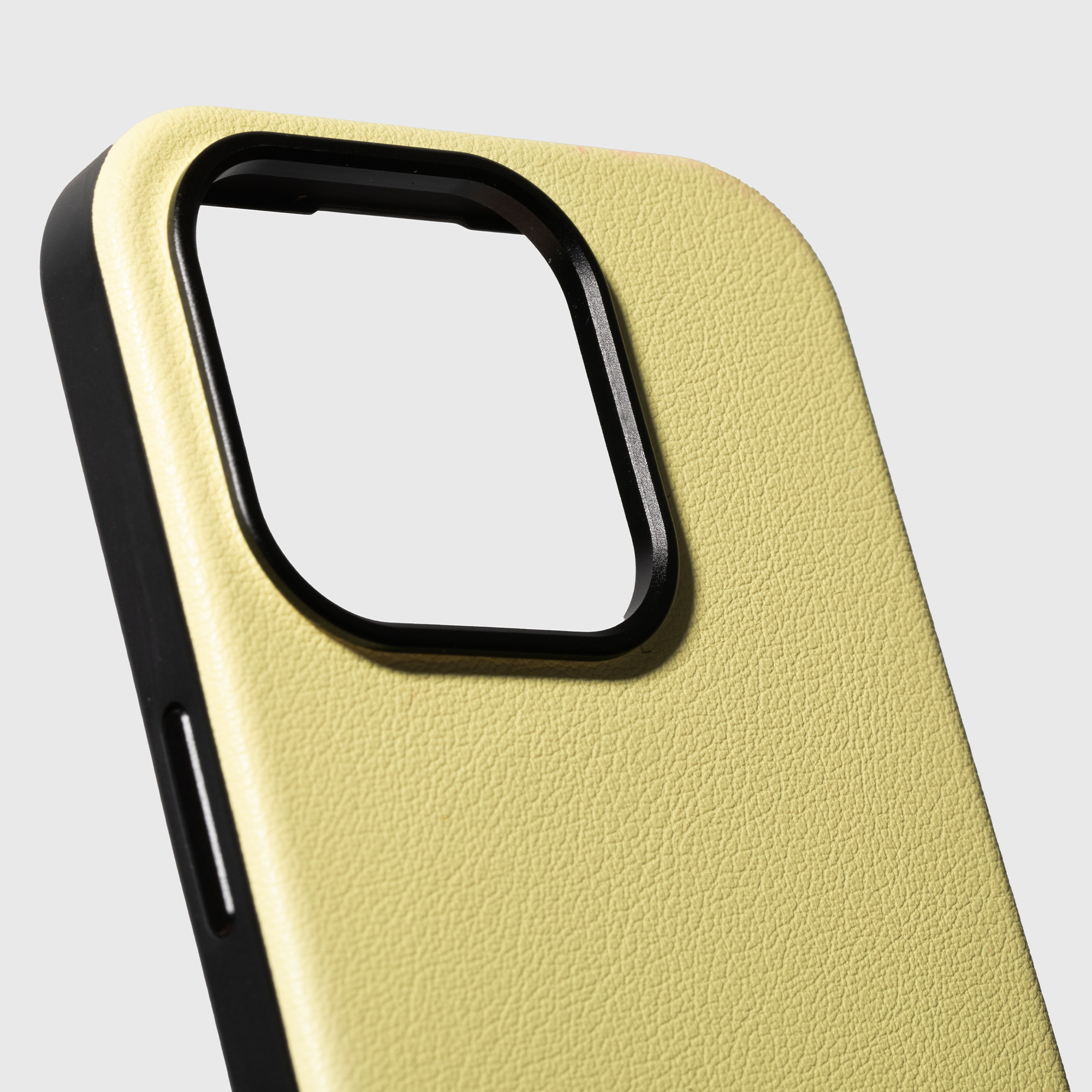 ACTIVE CASE FOR IPHONE 16 PRO LEMON, чехол защитный для iPhone 16 PRO, цвет: лимон