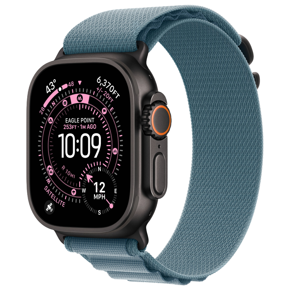 На фото изображено Apple Watch Ultra 3 GPS + Cellular, 49 мм, корпус из чёрного титана, ремешок Alpine, цвет светло-синий, M