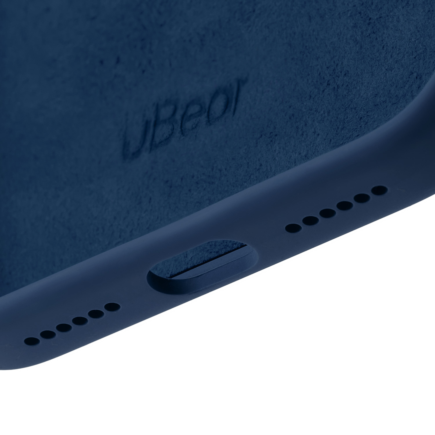 На фото изображено Чехол защитный uBear Touch Mag Case для iPhone 17 Pro Max, MagSafe, темно-синий