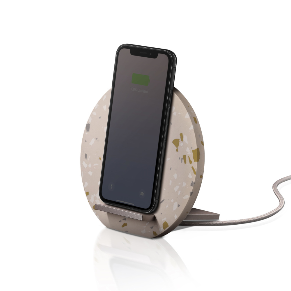 Фото Беспроводное зарядное устройство Native Union Dock Wireless Terrazzo, с подставкой, розовый Фото Беспроводное зарядное устройство Native Union Dock Wireless Terrazzo, с подставкой, розовый